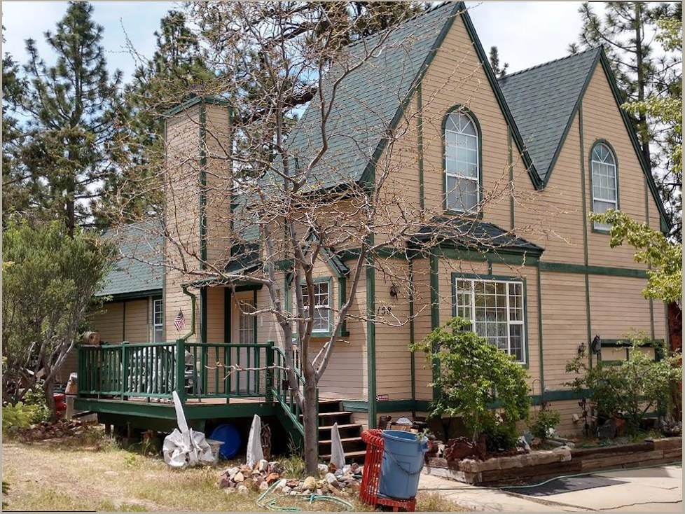 New roof in Phoenix neighborhood